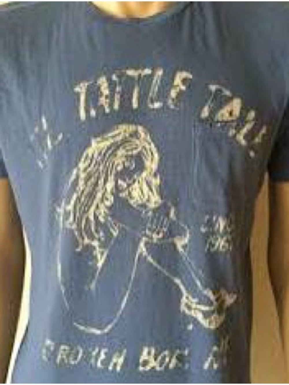 Junk Food Clothing "The Tattle Tale" Distressed Pocket T-Shirt L